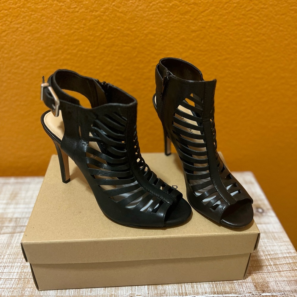 Antonio Melani Strappy Dress Black Sandals Heels